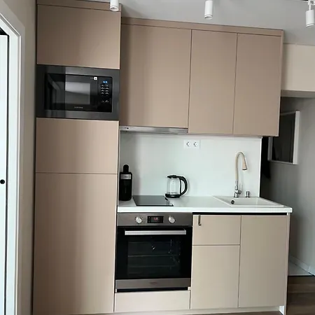 Lazur - 10min Walk To Appartement *