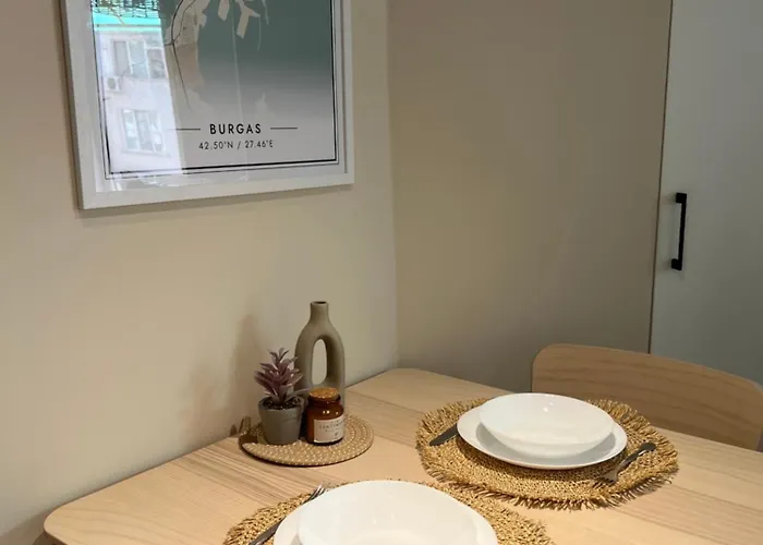 Apartamento Lazur - 10min Walk To